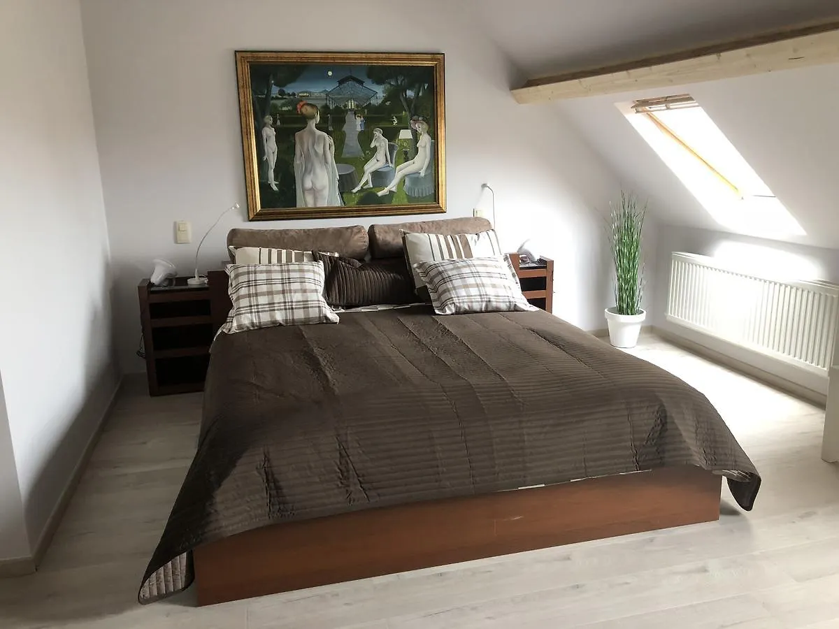 B&B Chez Marraine Bruges Bed & Breakfast